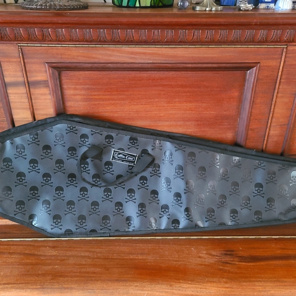 Coffin Case Guitar hero case